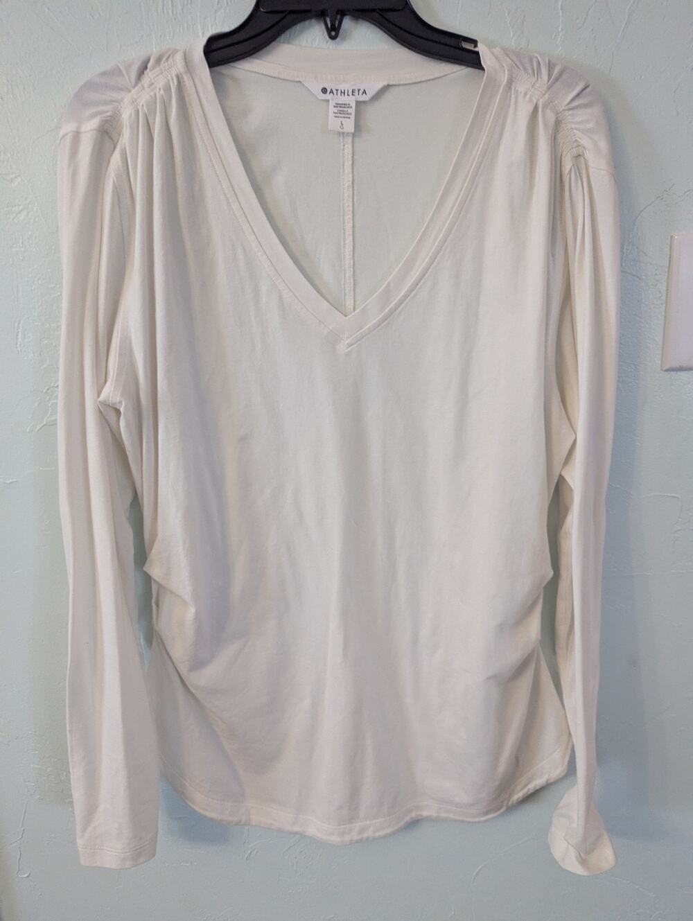 Athelitia Knit Top